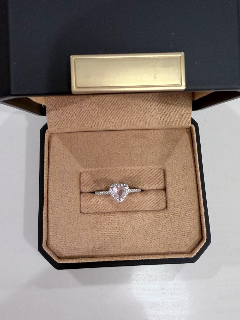 New 925 Sterling Silver Heart Halo Ring with Pink Center Stone - size 7